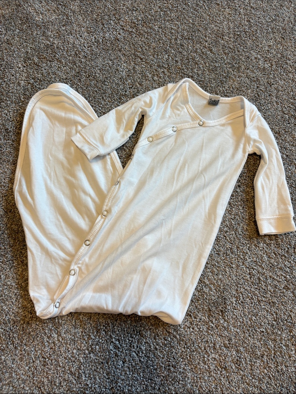 Copper Pearl newborn tie gown - white - with hand flips, super soft